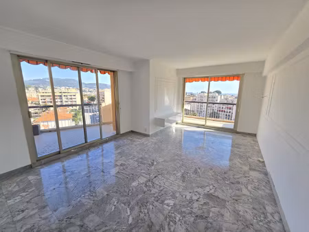 nice st sylvestre - appartement 4p vue mer avec terrasse et