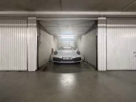 superbe garage privatif interieur de 13m² dans la résidence