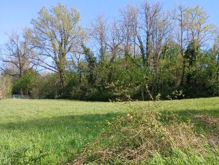 en vente terrain constructible 46 ares – 30 000 € |ribérac