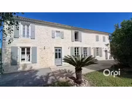 vente maison 11 pièces 305 m² à le gua (17600)  1 155 000 €