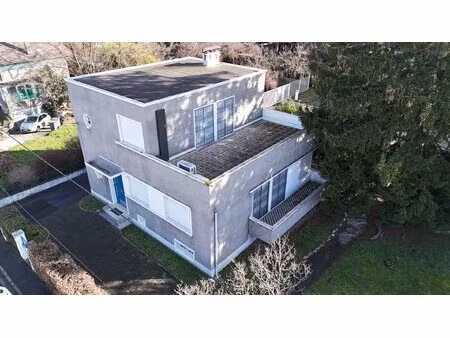 ? à 2 min du futur tram | villa 215 m² | terrain 695 m² | rare sur annemasse !