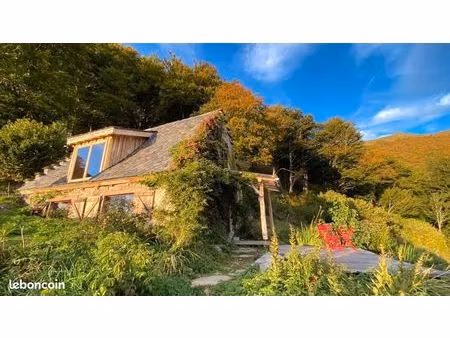grange exeptionnelle rénovée et autonome avec vue panoramique sur les montagnes a 1300 m