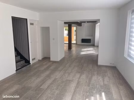 maison t4 à louer – 139 m²
