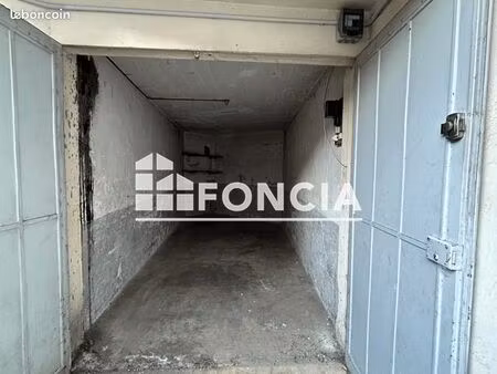 parking 10 m² voiron