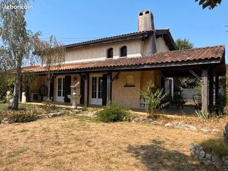 maison 6 pièces 144 m²