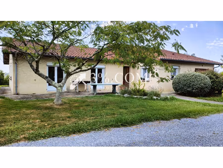 maison 4 chambres 2700 m² de terrain