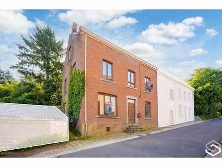 magnifique maison 3 facades - poss. 6 ch - jardin - fontin