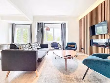 moliere altitude 100 - superbe 2 chambres joliment meuble