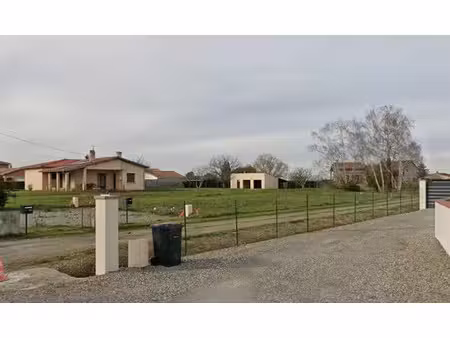 vente terrain 9900 m² à saint-hilaire (31410)  99 000 €