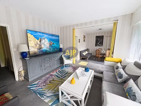 hyper centre merignac t3/4 meuble 85 m² avec parking