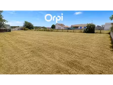 vente terrain 640 m² à les mathes (17570)  147 840 €