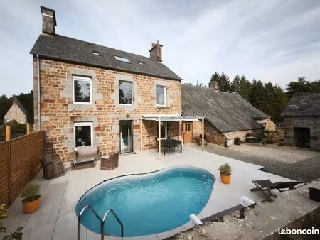 maison en pierre de 148 m² – 5 chambres – piscine – terrain de 7 000 m²