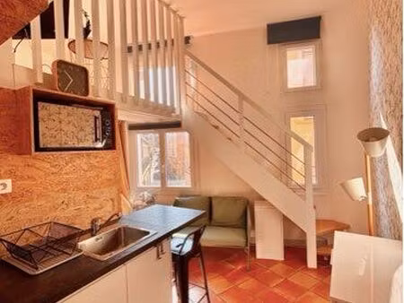 studio meublé avec mezzanine – centre historique d’aix-en-provence
