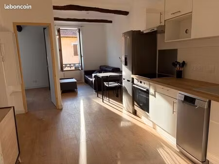 t2 meublé refait à neuf avec petit extérieur manosque