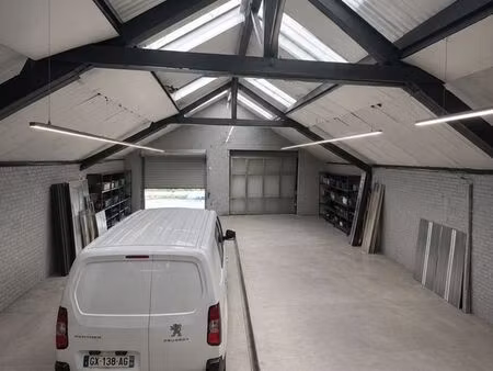 entrepôt 165 m² à louer – atelier + bureau – roubaix – local d'activité – dépôt – stockage