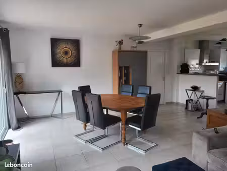 maison lumineuse 3 chambres