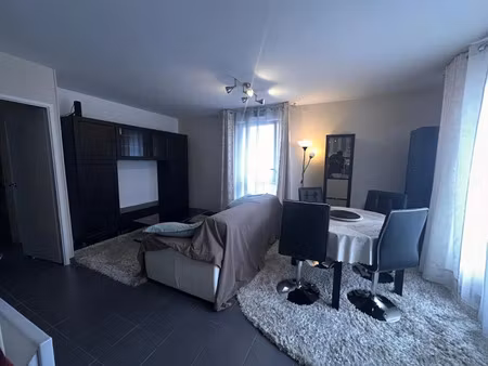 location meublée appartement 2 pièces 45.01 m² à garges-les-gonesse (95140)  930 €