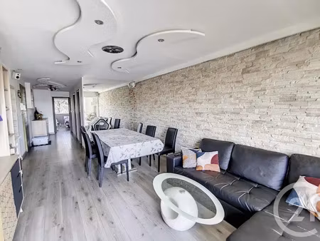 location meublée appartement 3 pièces 56.8 m² à cannes la bocca (06150)  1 073 €
