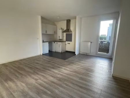 location appartement 3 pièces 61.57 m² à taverny (95150)  1 056 €