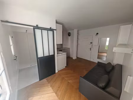 location appartement 1 pièce 19.5 m² à paris 7ème (75007)  1 400 €