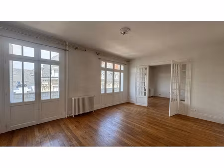 location appartement 5 pièces 139 m² à tours (37000)  1 200 €