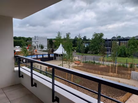 location appartement 3 pièces 58 m² à poissy (78300)  1 182 €
