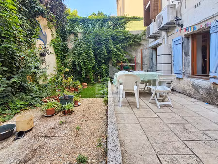 à vendre grand studio de 45 m² avec jardin privatif de 35 m²