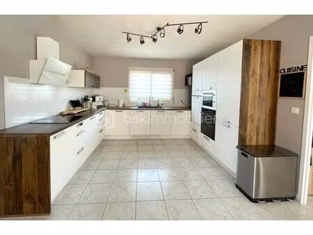 maison individuelle 119m2 avec piscine