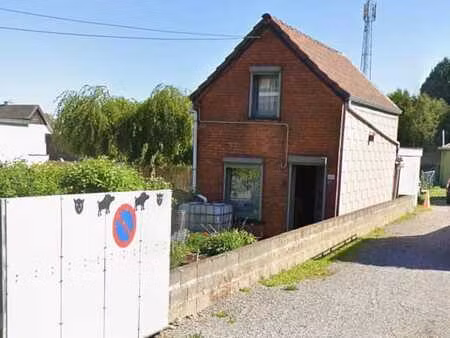 maison 4 façades  62 m2  à rénover