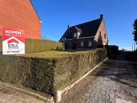 grande maison ouverte avec 5 chambres + 2 garages