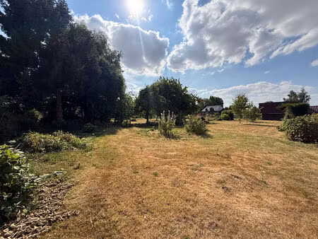 terrain le neubourg 1025m2