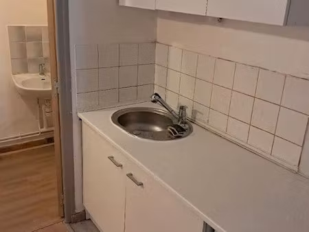 location appartement 1 pièce 26 m² à amiens (80000)  390 €