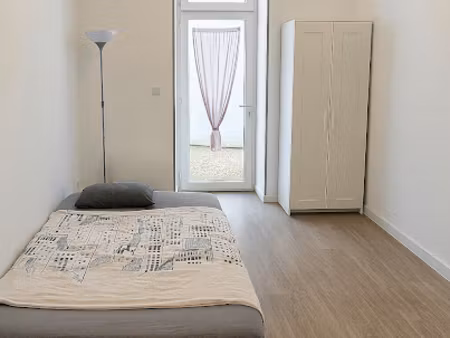 location meublée appartement 1 pièce 19 m² à les herbiers (85500)  380 €