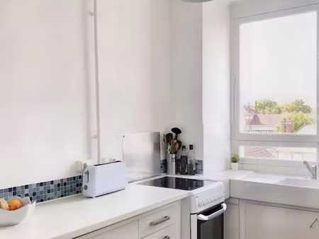 location meublée appartement 1 pièce 54 m² à troyes (10000)  295 €