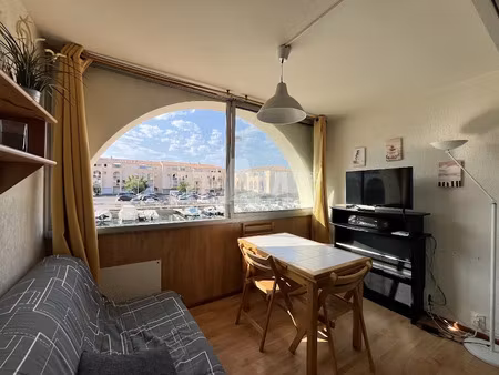 location meublée appartement 1 pièce 19 m² à sète (34200)  358 €