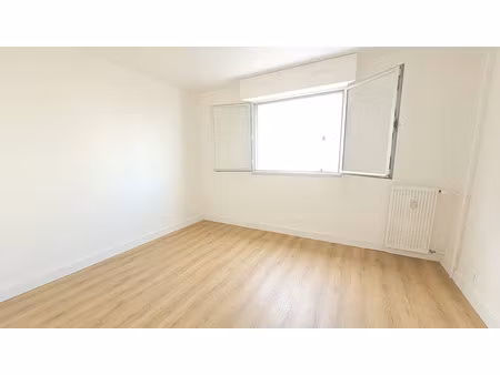 location appartement 1 pièce 18.9 m² à concarneau (29900)  450 €