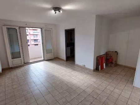 location appartement 1 pièce 33.05 m² à perpignan (66000)  455 €