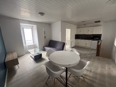 location meublée appartement 2 pièces 41 m² à sèvremont (85700)  495 €