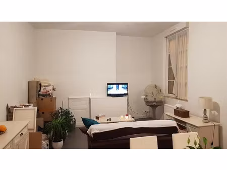 location appartement 3 pièces 85 m² à saumur (49400)  587 €
