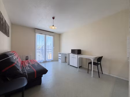loc53 studio 20 m2 avec parking le mans - saint-pavin
