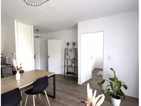 location appartement 2 pièces 40.07 m² à saran (45770)  612 €