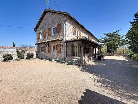 vente maison 11 pièces 272 m² saint-gengoux-de-scissé (71260)
