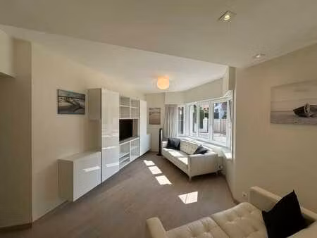 spacieux appartement de 3 chambres à louer au cœur de knokk
