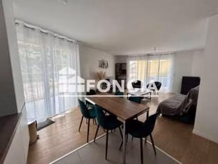location appartement 3 pièces meublé à vannes (56000) : à louer 3 pièces meublé / 73m² van