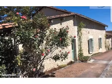 superbe maison en pierre de caractère avec piscine — vendue entièrement meublée et équipée