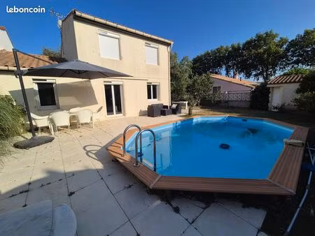 villa 3 faces -piscine saint laurent de la salanque