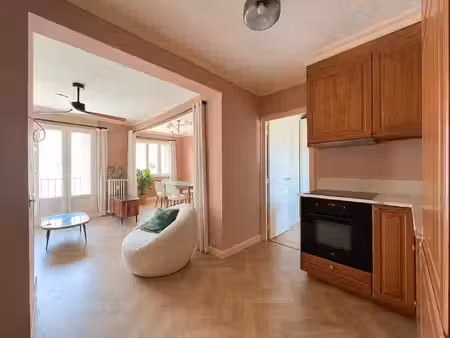 appartement 3 pieces 43m2 avec balcon - 5min gare