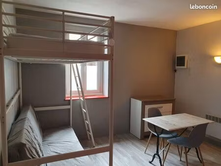 studio 17m² meuble pour etudiant(e) ou formation longue duree