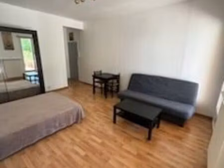 studio meublé avec terrasse