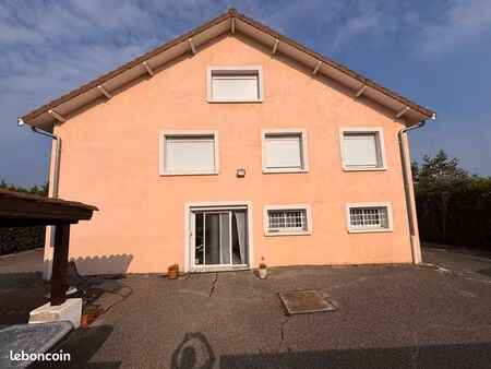 maison familiale 4 chambres de 145 m2 et sous sol complet 700 m2 terrain